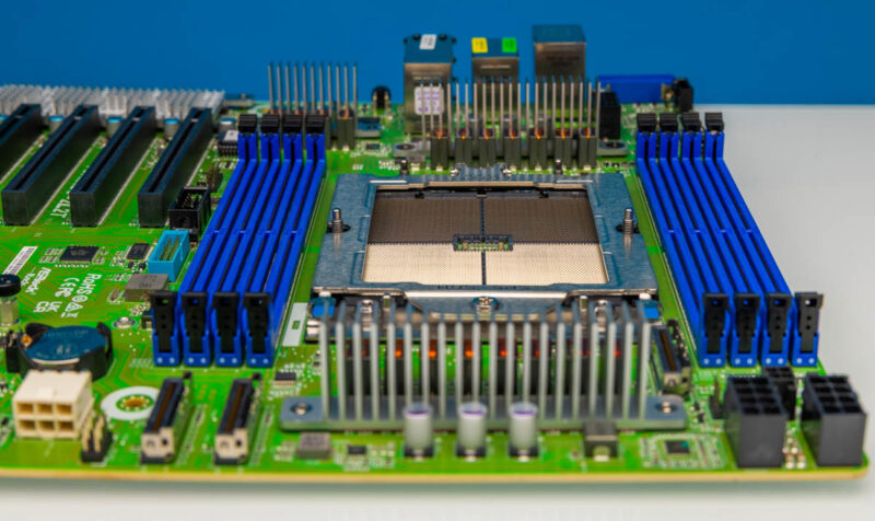 ASRock Rack TURIND8 2L2T Socket Airflow