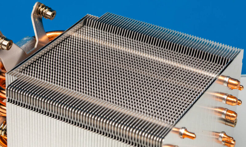 Arctic Freezer 4U SP5 10