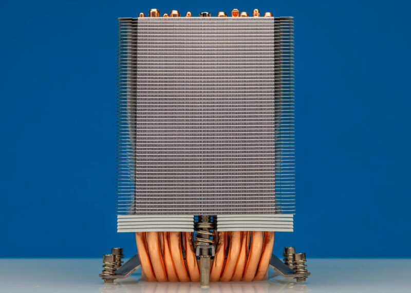 Arctic Freezer 4U SP5 4