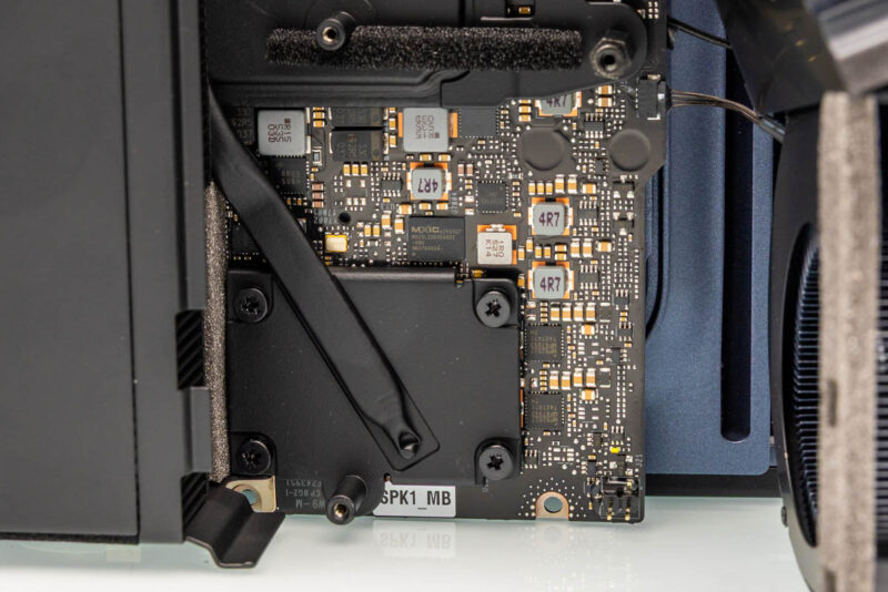 Gigabyte AI TOP ATOM NVIDIA GB10 Inside 4