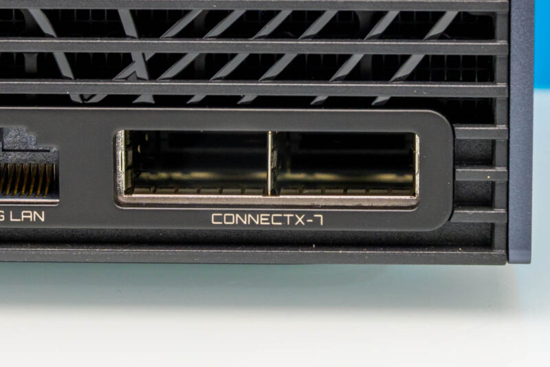 Gigabyte AI TOP ATOM NVIDIA GB10 NVIDIA ConnectX 7 Ports 1