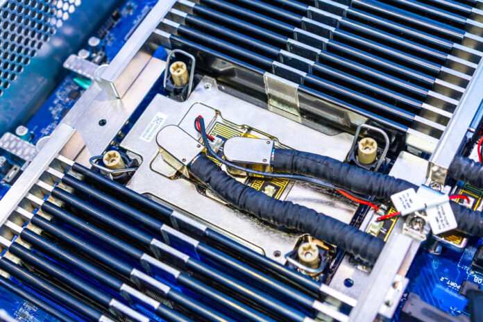 Gigabyte Booth Tour XLS4 SX2 LAS1 Inside 3