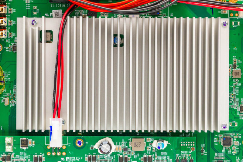 Ubiquiti UniFi USW Pro XG 10 PoE Heat Sink 1
