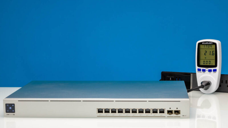 Ubiquiti UniFi USW Pro XG 10 PoE Idle Power Consumption 1