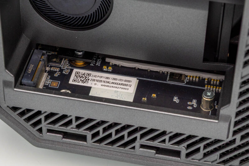 ACEMAGIC M1A PRO AMD Ryzen AI MAX+ 395 Mini PC PCIe SSD Slot 1