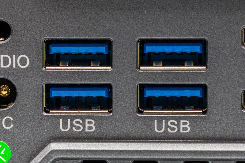 ACEMAGIC M1A PRO AMD Ryzen AI MAX+ 395 Mini PC USB 3.2 Gen 2 Type A Port 3