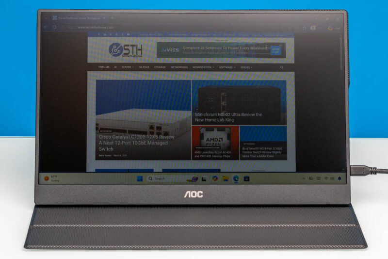 AOC 16T20 Portable Monitor Front 3