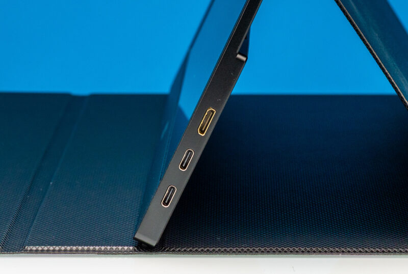 AOC 16T20 Portable Monitor Ports 2