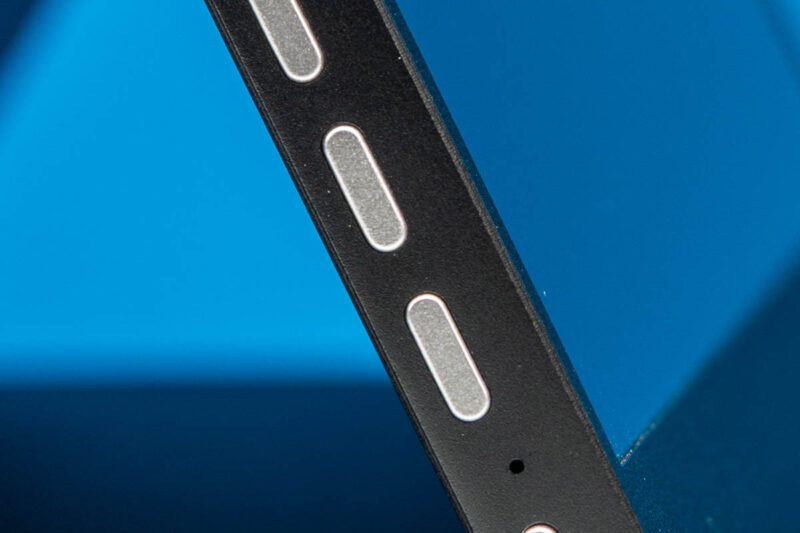 AOC 16T20 Portable Monitor Volume_Brightness Buttons 1