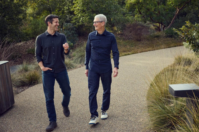 John Ternus Tim Cook Apple