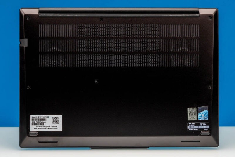 Lenovo ThinkPad P14s Gen 6 Bottom 1