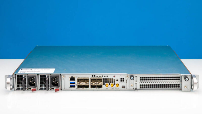 Supermicro SuperServer SYS 112D 40C FN8P Front 1