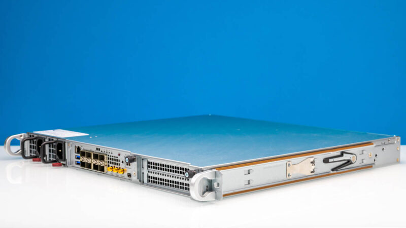 Supermicro SuperServer SYS 112D 40C FN8P Front Angled 2