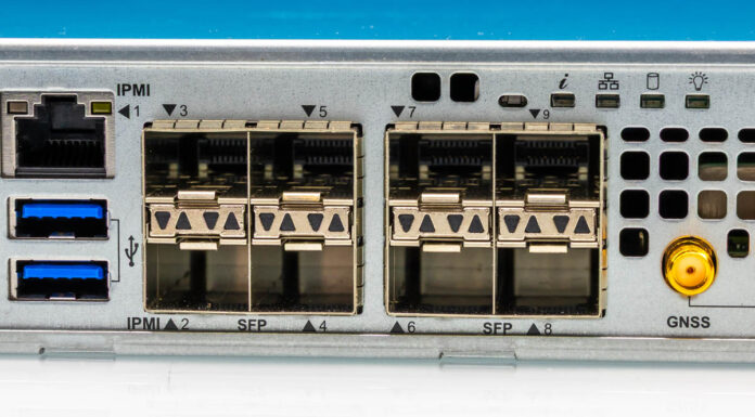 Supermicro SYS-112D-40C-FN8P Review A 40 Core Intel Xeon 6 SoC Server with 8x 25GbE Supermicro SuperServer SYS 112D 40C FN8P IPMI SFP28 LAN Ports 1