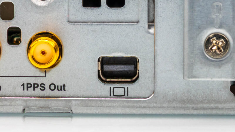 Supermicro SuperServer SYS 112D 40C FN8P Mini Display Port 1