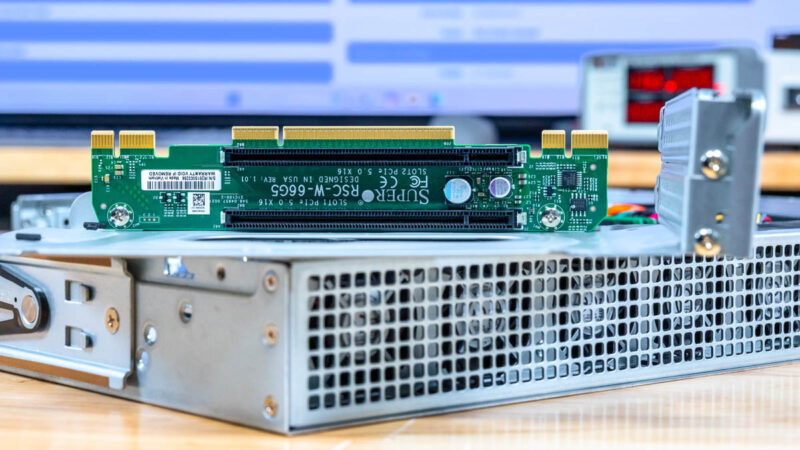 Supermicro SuperServer SYS 112D 40C FN8P PCIe Slot 5