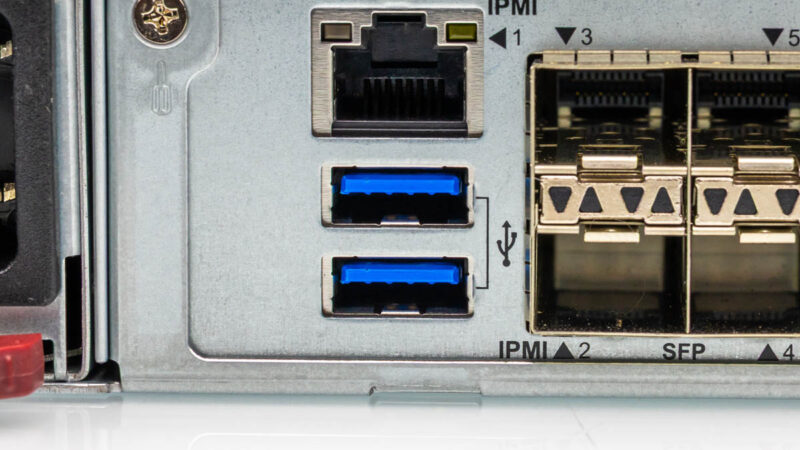 Supermicro SuperServer SYS 112D 40C FN8P USB Ports 1