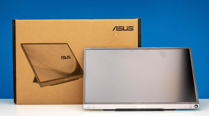 ASUS ZenScreen MB16ACE with retail box