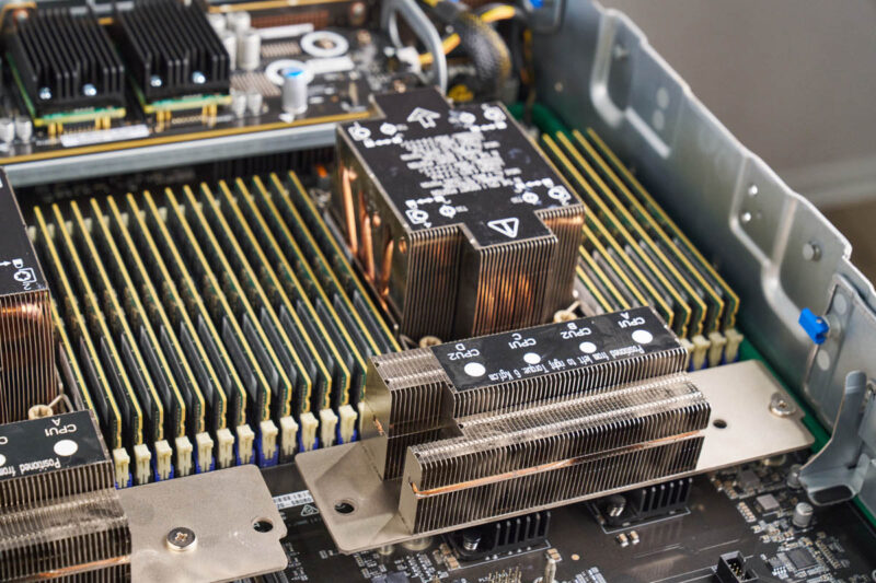 ASUS XA NB3I E12 CPU Tray 8 CPU Heatsink And DDR5