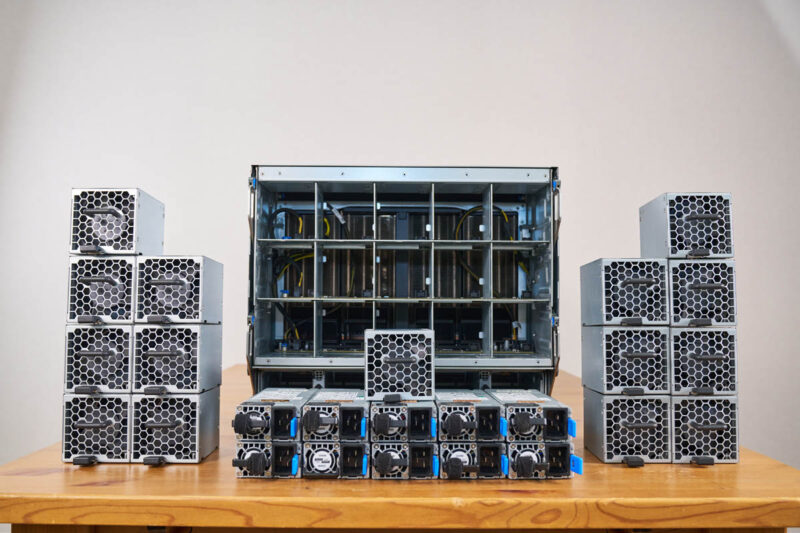 ASUS XA NB3I E12 Fans And PSUs Out