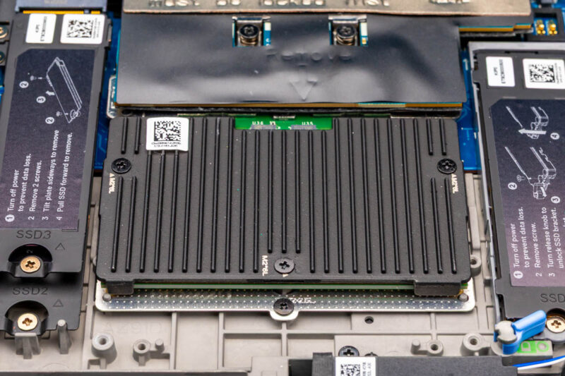Dell 16 Pro Max MB16250 Inside 1