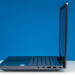 Dell 16 Pro Max MB16250 Side 3