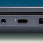 Dell 16 Pro Max MB16250 Thunderbolt 4 Port 1