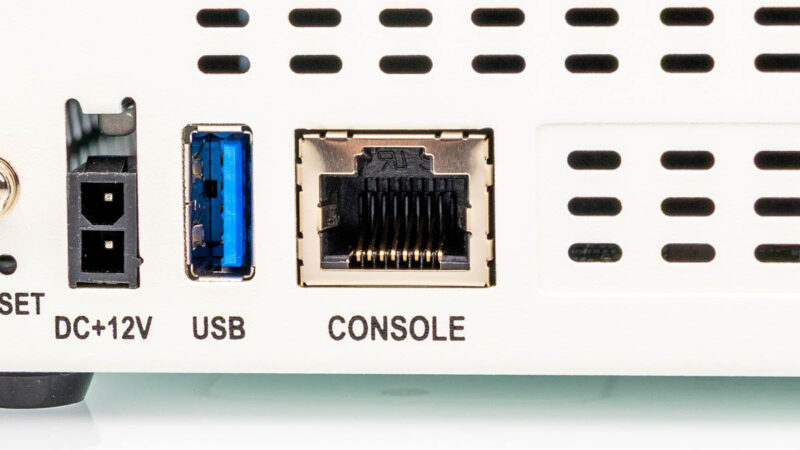 Fortinet FortiGate 40F Console Port 1