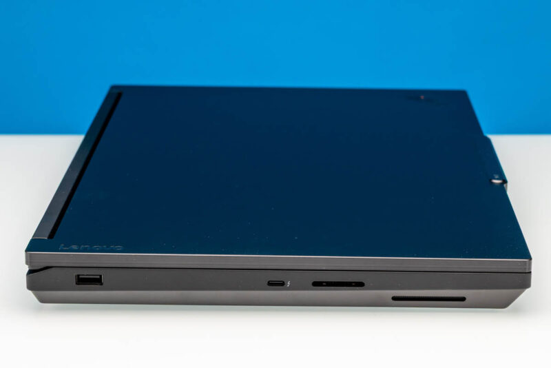 Lenovo ThinkPad P16 Gen 3 Side 2