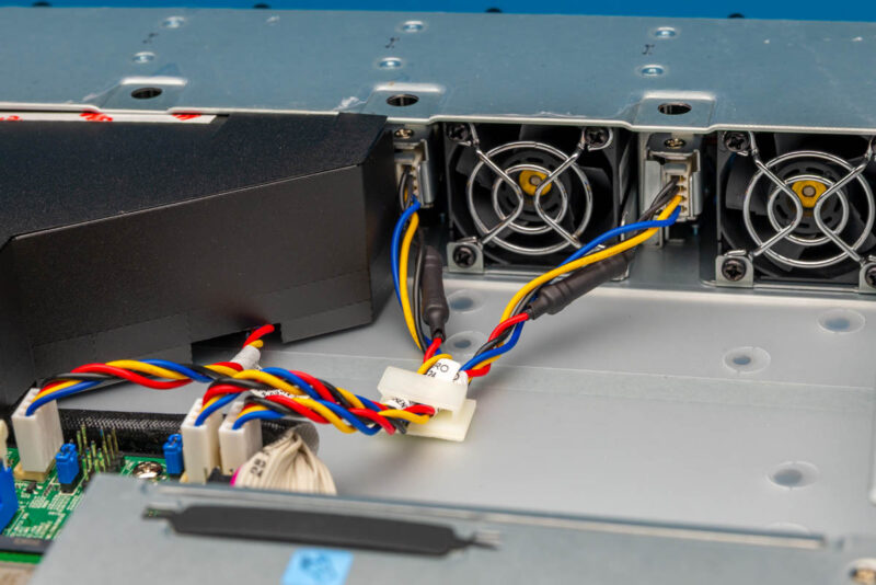 Supermicro SYS-112D-36C-FN3P cable management