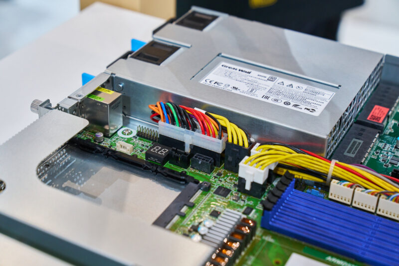 ASRock 1U4E1S ARM OCP NIC