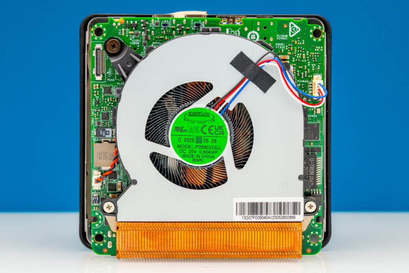 ASRock Industrial NUC BOX-358H Fans 1