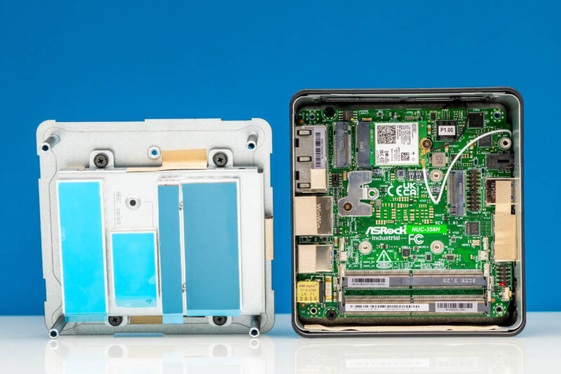 ASRock Industrial NUC BOX-358H Inside 1