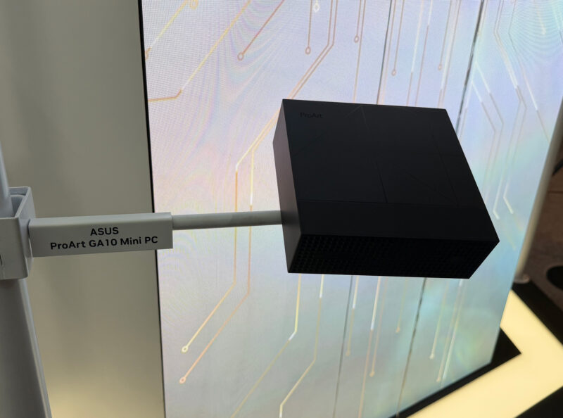 ASUS ProArt GA10 1