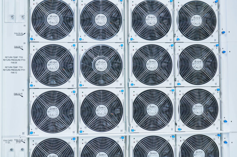 Delta GoCool 150 CDU Fans Close Up