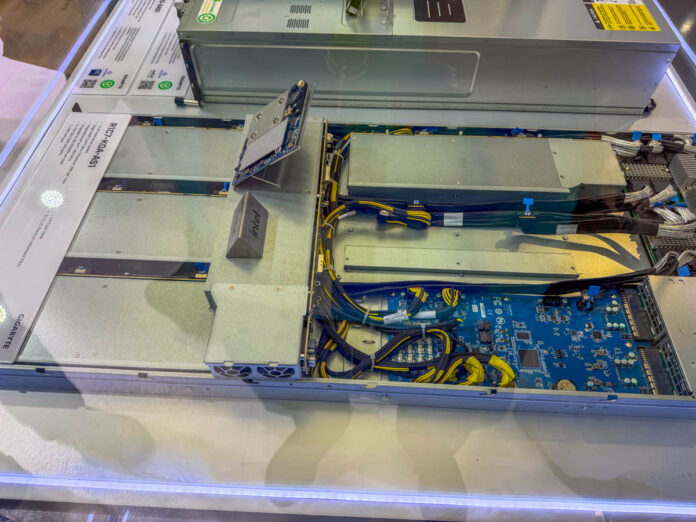 A 40-Node 1U Cluster Gigabyte R1C7-K0A-AS1