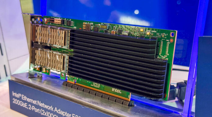 This is the New Intel E835 NIC Lineup from HPE Discover 2026 Intel E835 CQDA2 At HPE Discover 2026 2