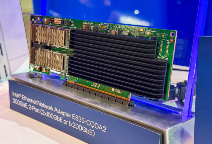 Intel E835 CQDA2 At HPE Discover 2026 2