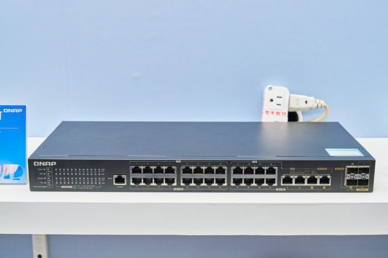 QNAP QSW M2130P 2C2S26T Switch