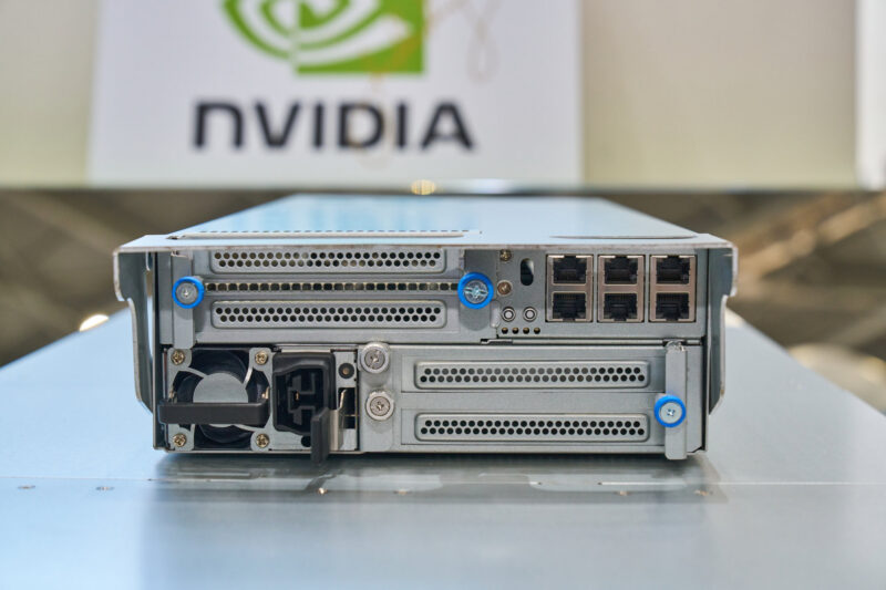AIC F2032 01 G6 Node Rear