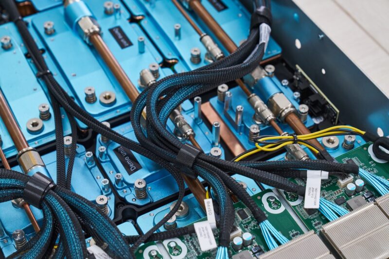 ASRock Rack 4U16X GNR2 ZC 101 Large