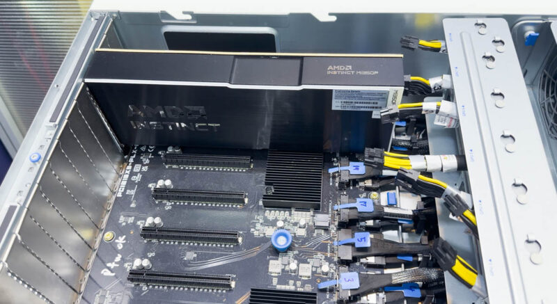 ASUS ESC8000A-E13