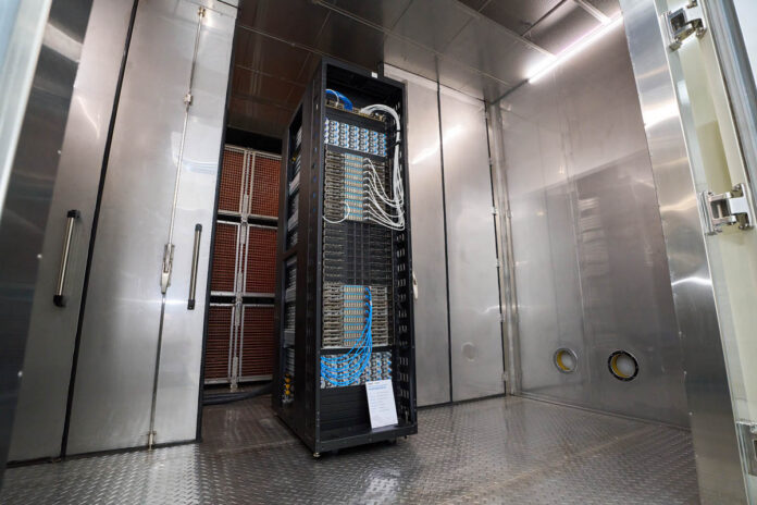 ASUS QTR Lab Hitachi Chamber NVIDIA GB200 NVL72 Rack Inside 2 ASUS QTR Lab Hitachi Chamber NVIDIA GB200 NVL72 Rack Inside 2