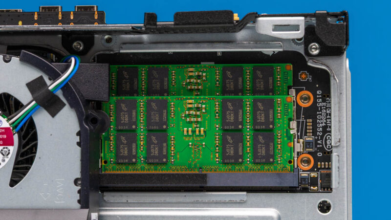 Lenovo ThinkStation P3 Ultra SFF G2 SODIMM 1