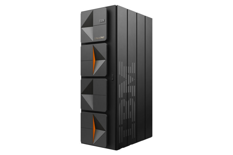 LinuxONE 5 Single Frame