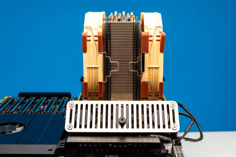 Noctua NH U14S DX4677 In ASUS Pro WS W890E SAGE SE 7