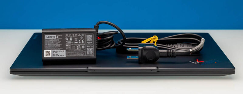 Lenovo ThinkPad X1 Carbon Gen 14-Power Supply