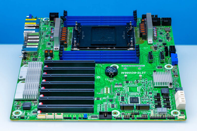 ASRock Rack W890D8-2L2T-2