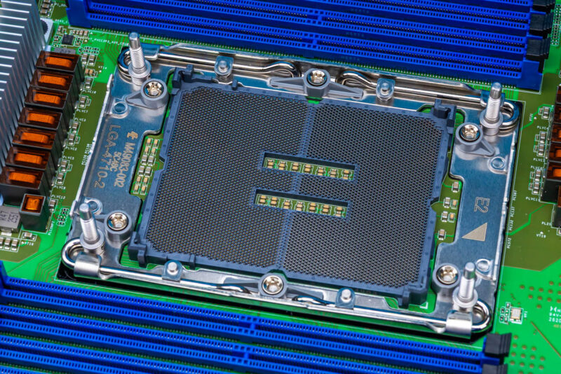 ASRock Rack W890D8-2L2T-CPU Socket 5