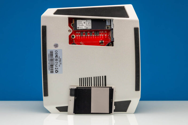 Bosgame M5 AI Mini Desktop Ryzen AI Max+ 395-M.2 NVMe SSD 1